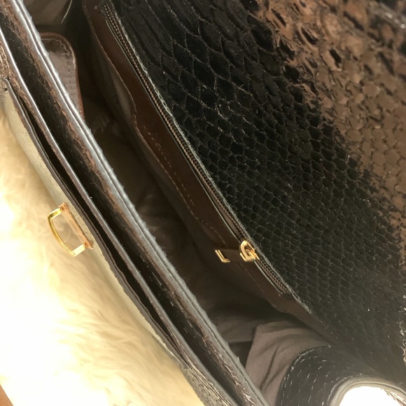 Black Croc Embossed Handbag - Picture 5 of 8